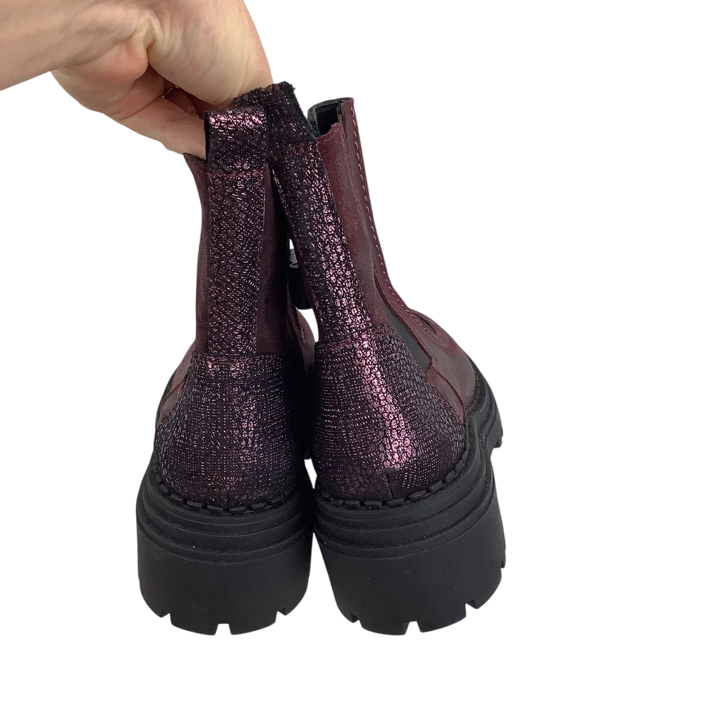 Boots Ankle Flats By Cmb In Purple, Size: 9.5 (40)