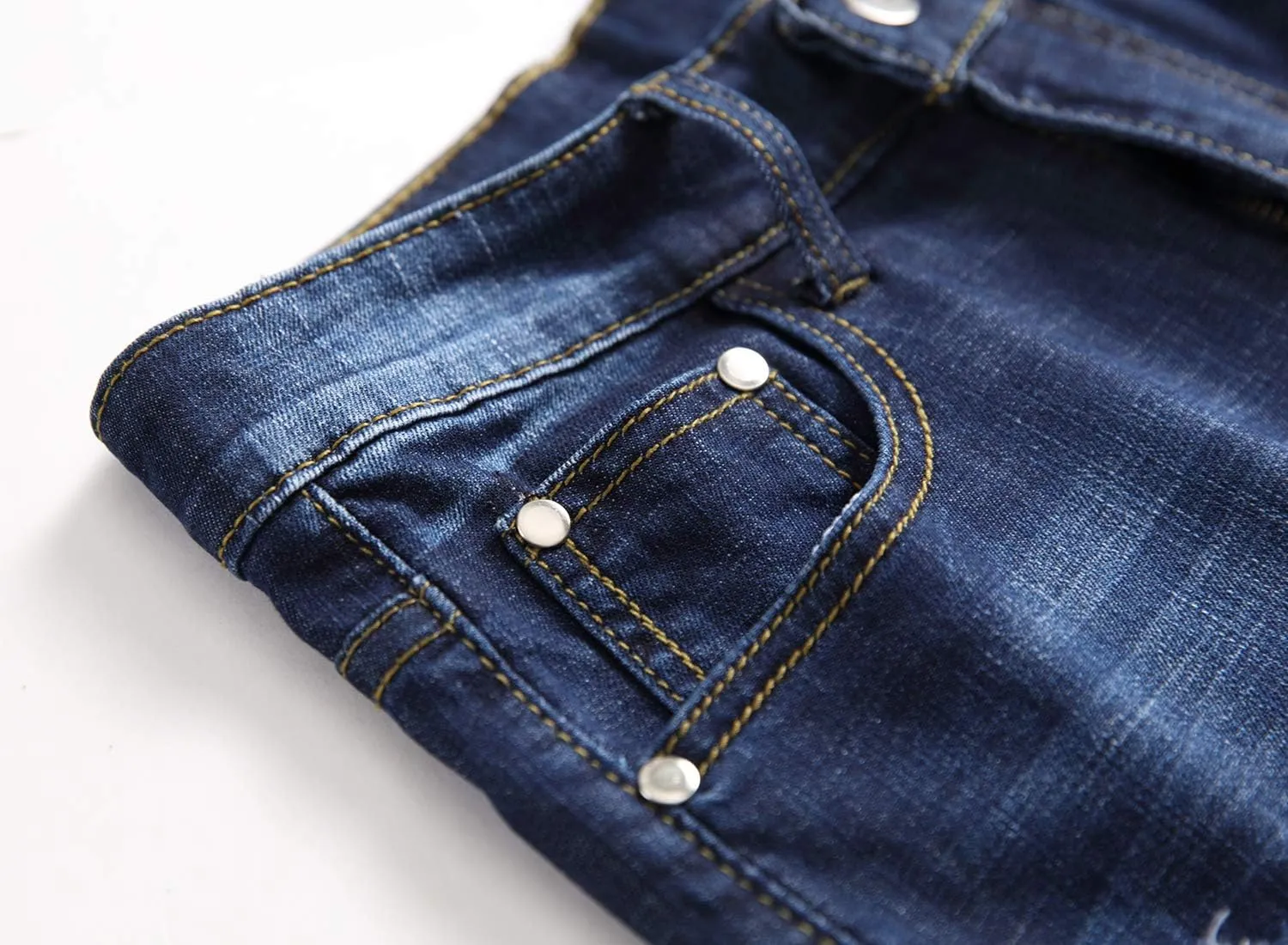 Men's Casual Denim Shorts (No Belt)